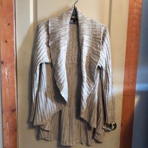 APT 9 Large tan sweater